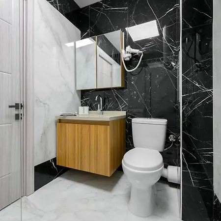 Azur Ap50 شقة شكوربيلوفتسي