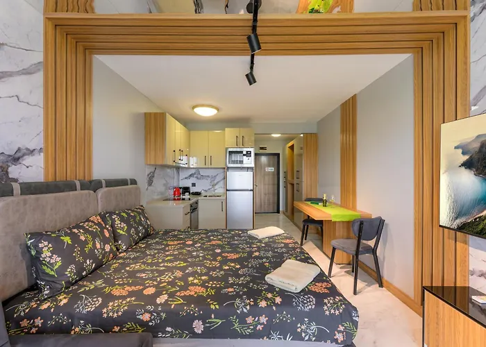 Azur Ap50 公寓 希科尔皮诺夫西